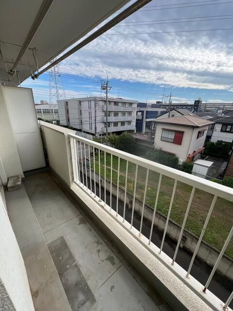 越谷団地のバルコニー