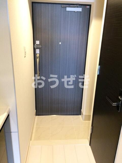 メインステージ横濱黄金町の玄関