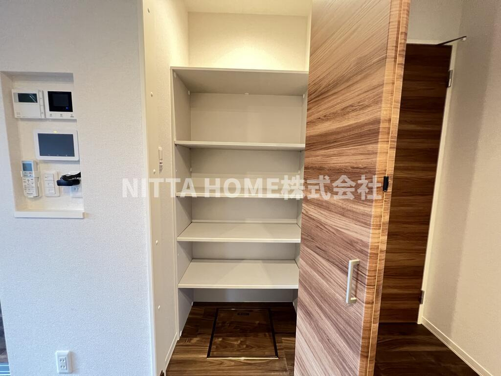 シャーメゾン南田辺の収納|全居室収納スペース付きです◆