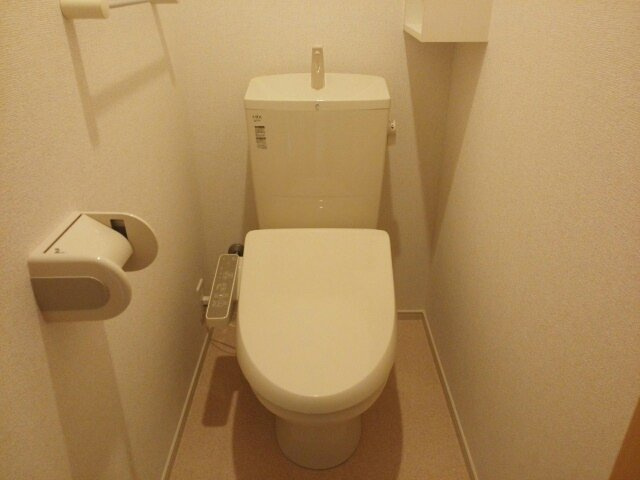 グランディールのトイレ|落ち着いたトイレです