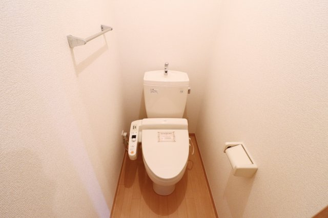 レシェンテ茨木E棟のトイレ