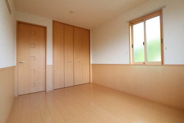 レシェンテ茨木E棟の寝室