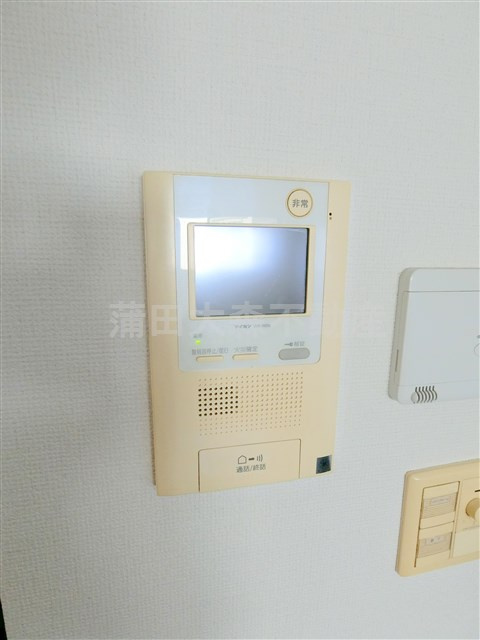 クロスレジデンス蒲田の設備|TVモニター付オートロック　インターホン