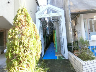 【エントランス】 | LA FRONVILLAGE