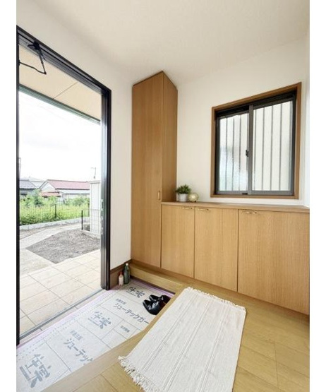 【玄関】 | 藤沢市宮原　中古戸建 | 玄関です