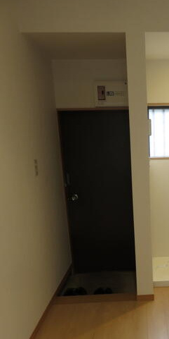 【玄関】