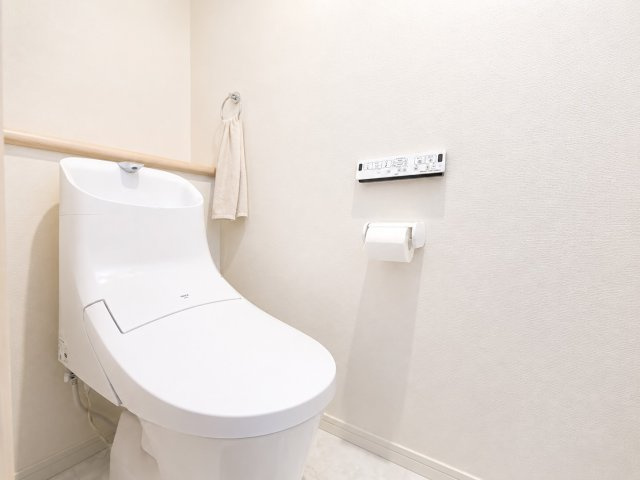 【トイレ】 | 大和市桜森2丁目 中古戸建 全1棟