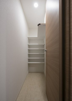 【その他】 | リージア世田谷代田 | ※同タイプの別のお部屋の写真です。
シューズインクローゼット