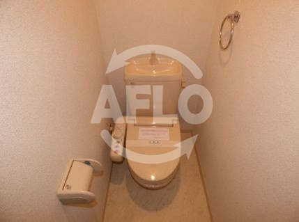 セントラル南船場のトイレ|セントラル南船場　温水暖房洗浄便座付