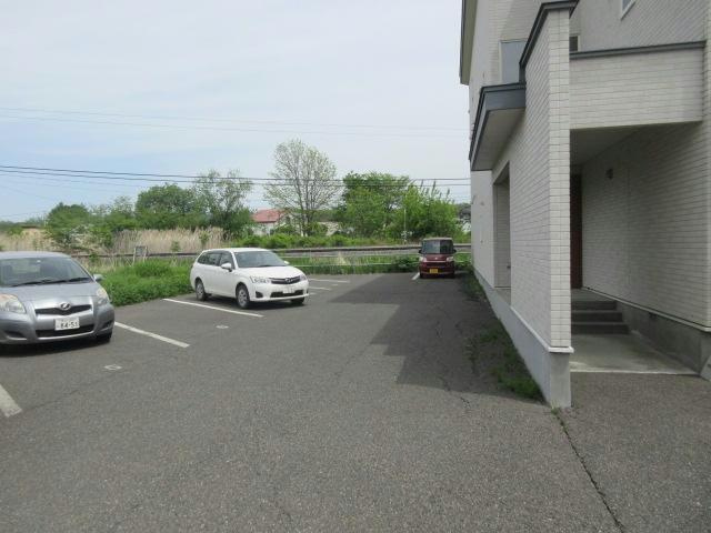 アダージオ池田の駐車場