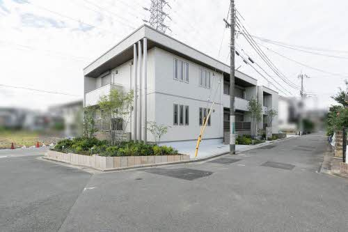 シャーメゾン安満西の町の外観
