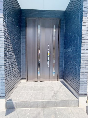 春日部市中央3丁目第6期の玄関|雨天時に安心感ある玄関です！