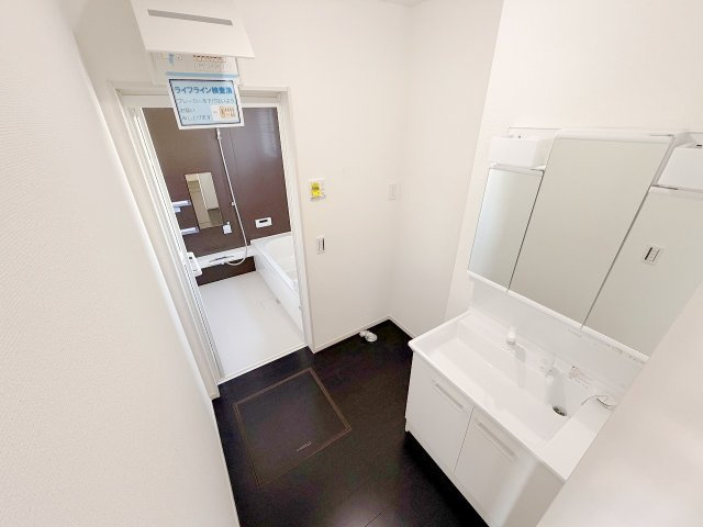 幸手市北2期　全2棟　1号棟の洗面所|洗濯機置場もあります！