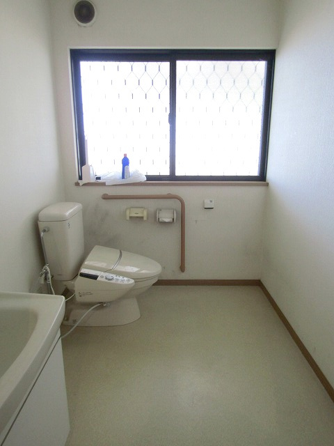古河市茶屋新田のトイレ|誰もが使いやすい！安心のバリアフリー仕様トイレ！