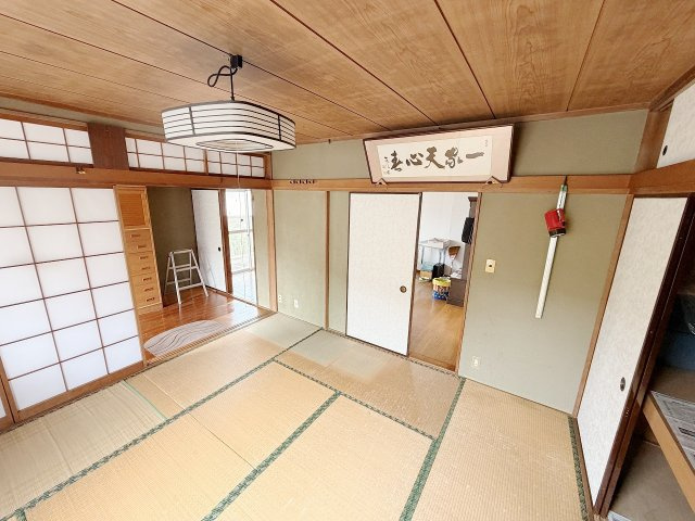 久喜市栗橋中央1丁目の和室|1階8帖の和室！畳が落ち着きます！