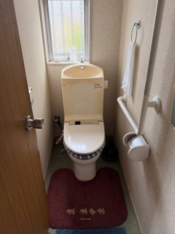 久喜市栗橋中央1丁目のトイレ|明るい光が差し込むトイレ！