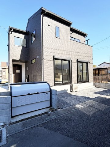 久喜市上町の外観|シックで落ち着いた外観です！