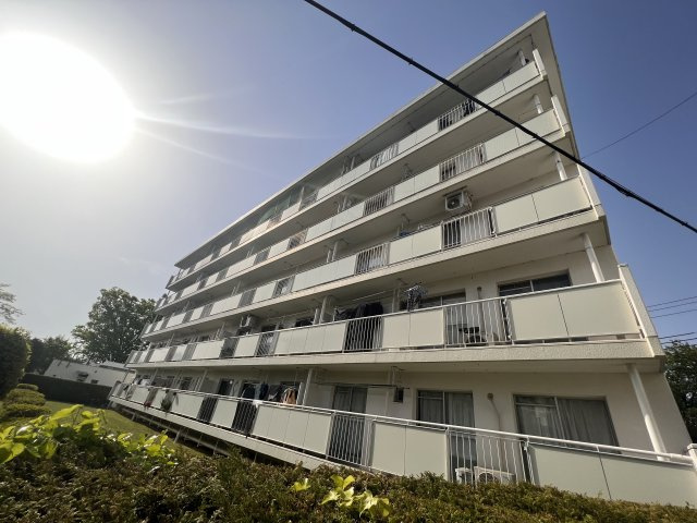 杉戸内田団地9号棟の外観
