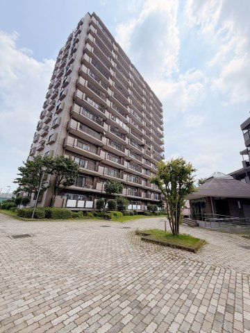ライオンズガーデン花崎F棟の外観|鉄骨鉄筋コンクリート造　目立つ外観です！