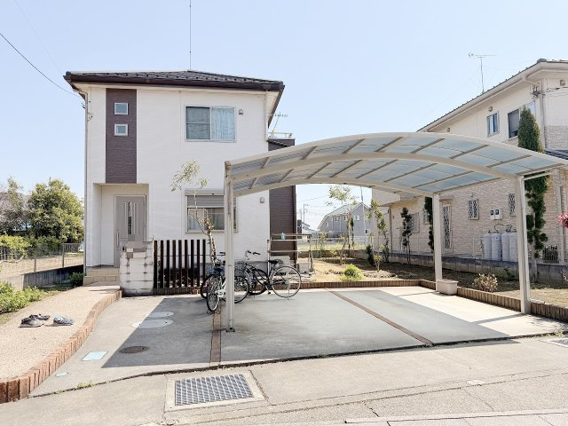 幸手市大字下川崎の駐車場|カーポート２台！