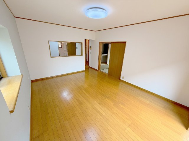 幸手市緑台1丁目のその他|明るいリビングにいつも家族が集まる！