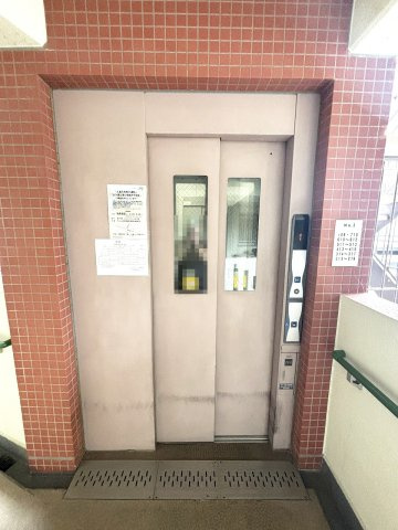 サンクタスヒューマン久喜のその他共用部分|エレベーター付きで、５階のお部屋でも安心♪重い荷物があっても楽々お部屋へ行けます！