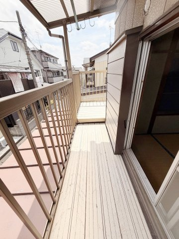 春日部市緑町1丁目のバルコニー|お洗濯物やお布団干しがはかどるバルコニー！