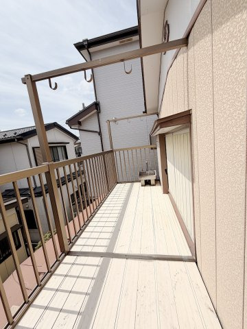 春日部市緑町1丁目のバルコニー|水栓つき、水仕事には便利！