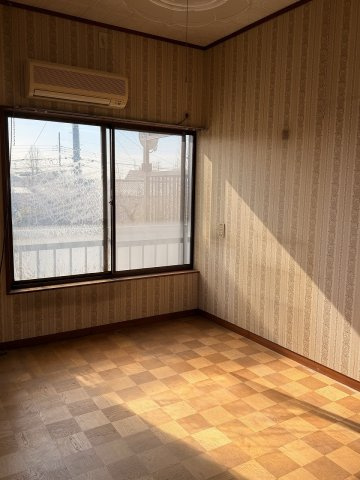 久喜市栗原4丁目の洋室|おしゃれな床模様！