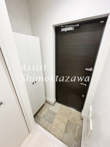 プリマヴェーラ代沢の玄関