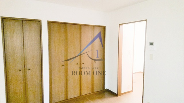 コンフォートA の居間・リビング|洋室のお部屋です。