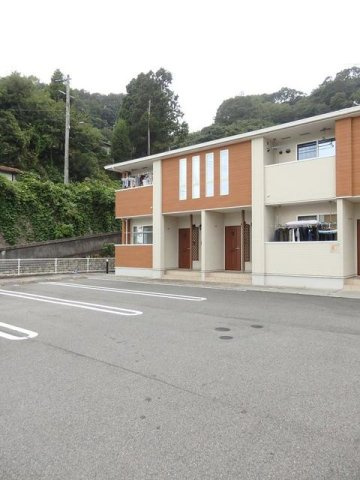 イルマーレ　Ｃの駐車場