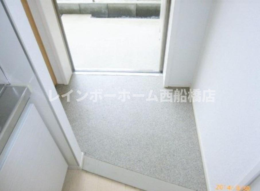 アクシズA棟の玄関