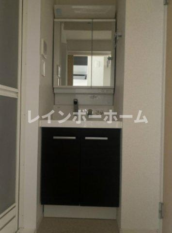 サングランピアの独立洗面台