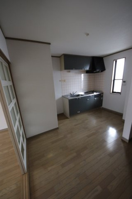 【洋室】 | アミューズメント | ※同タイプの別の部屋の写真です。