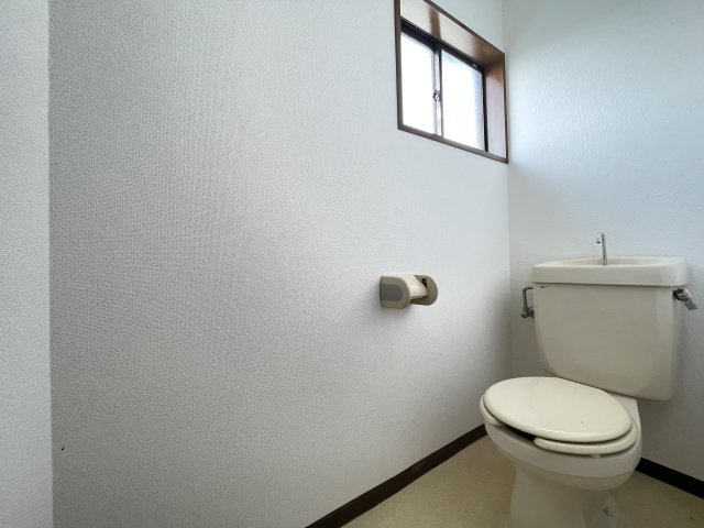吹田市千里山高塚のアパートのトイレ