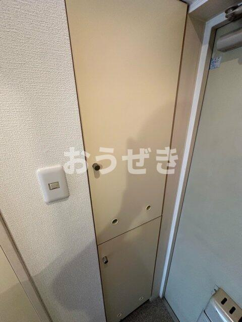 ジョイフル根岸の玄関