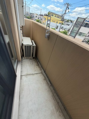 エールグラン吹田片山町のバルコニー