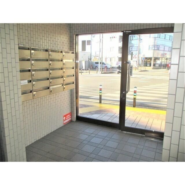 ハイツビクトリーのエントランス