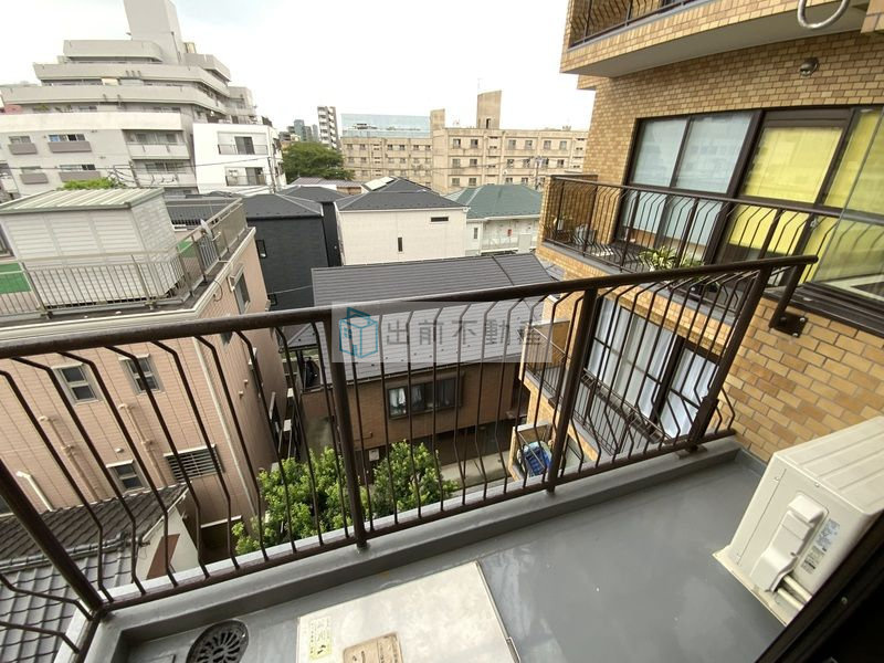 ライオンズマンション大山氷川町のバルコニー