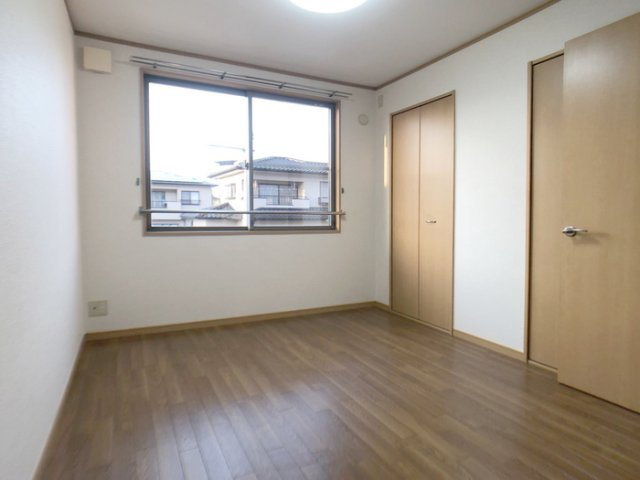 エスポワール渡利 Ｃの洋室|2階の北側洋室です。5．3帖