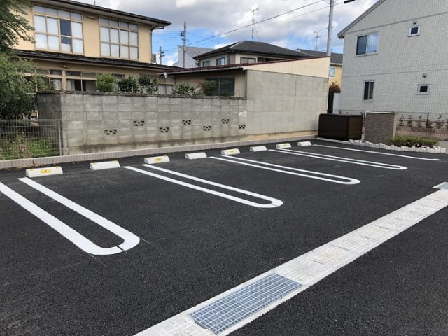 サンライズコーポ Ｆの駐車場|駐車場