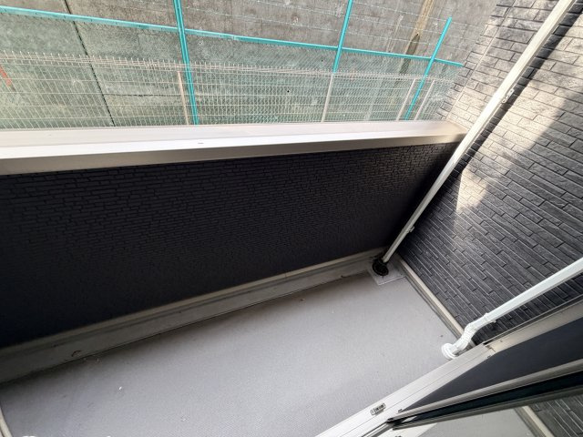 シャルマン昭和町のバルコニー