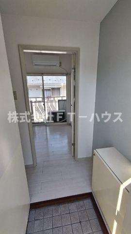 ローズアパートＲ６３番館(R-063)の玄関
