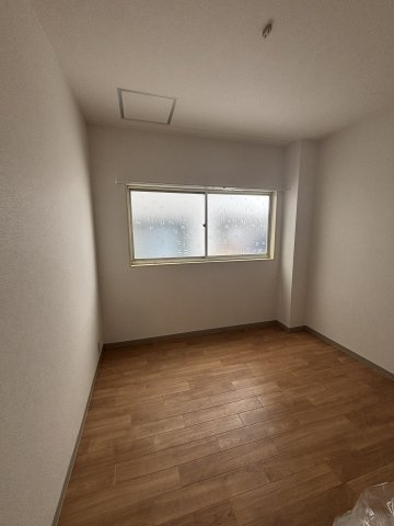 千鳥マンションの洋室