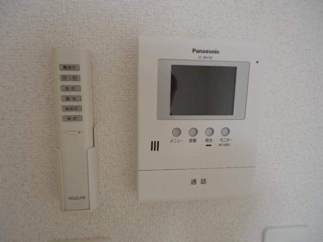 ラルーチェＡのセキュリティ|カメラ付インターホン