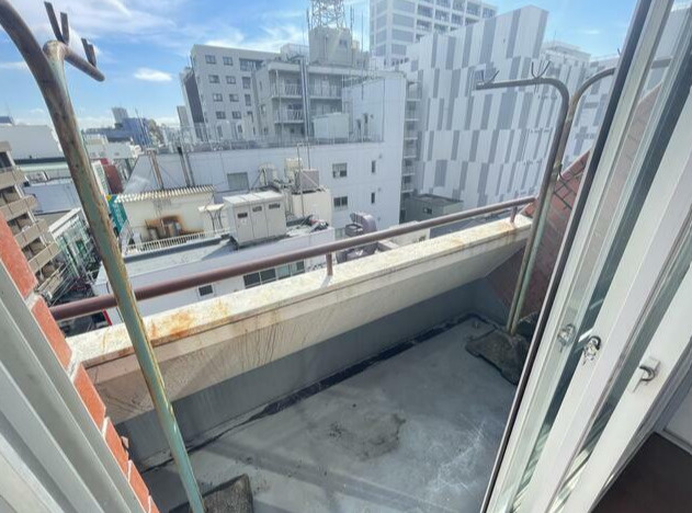 エクレール調布のバルコニー