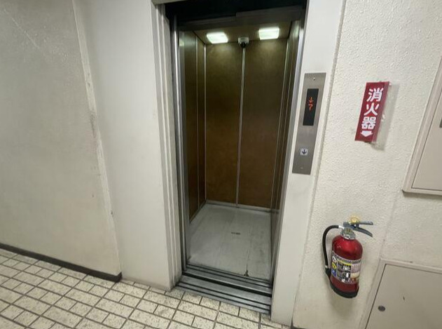 エクレール調布のエントランス