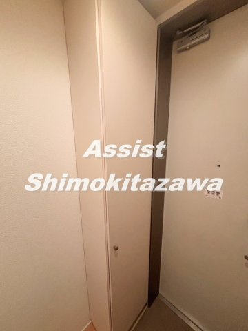 メゾン・はごろもの玄関
