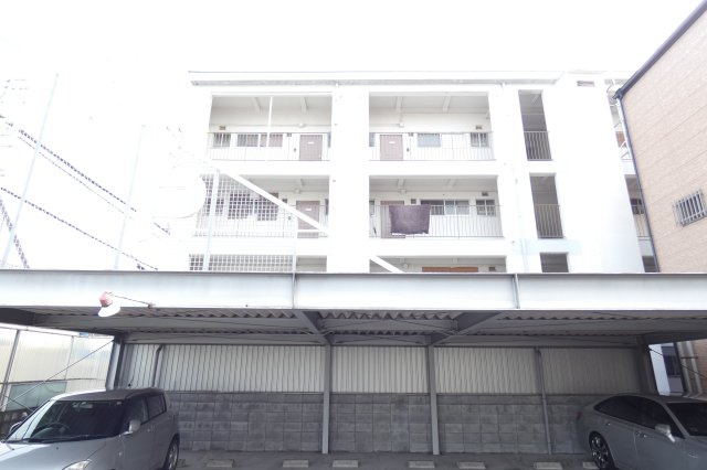 正栄マンションの外観